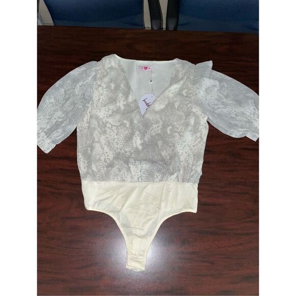 NWT Buddy Love Snake Print Twyla Bodysuit- Grey and Cream - Picture 1 of 7